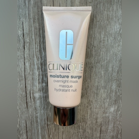 Clinique Moisture Surge Overnight Mask - Size: 100 ml - Picture 2 of 5